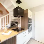 Caro - 4-bedroom Townhouse In *