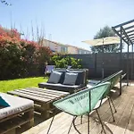 Caro - 4-bedroom Townhouse In Holiday home *