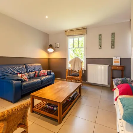 Caro - 4-bedroom Townhouse In Ares