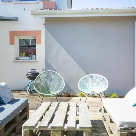 Caro - 4-bedroom Townhouse In Ares